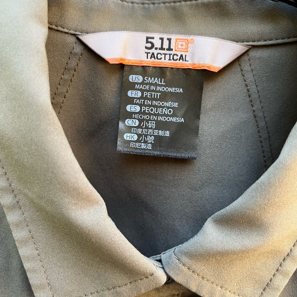 5.11 Tactical Women’s Button Down Shirt - Picture 2 of 6